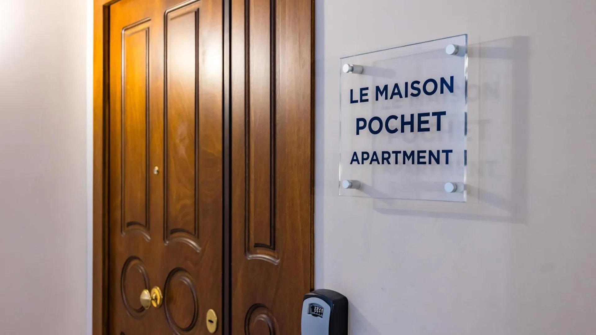 Apartment Maison Pochet Naples Italy